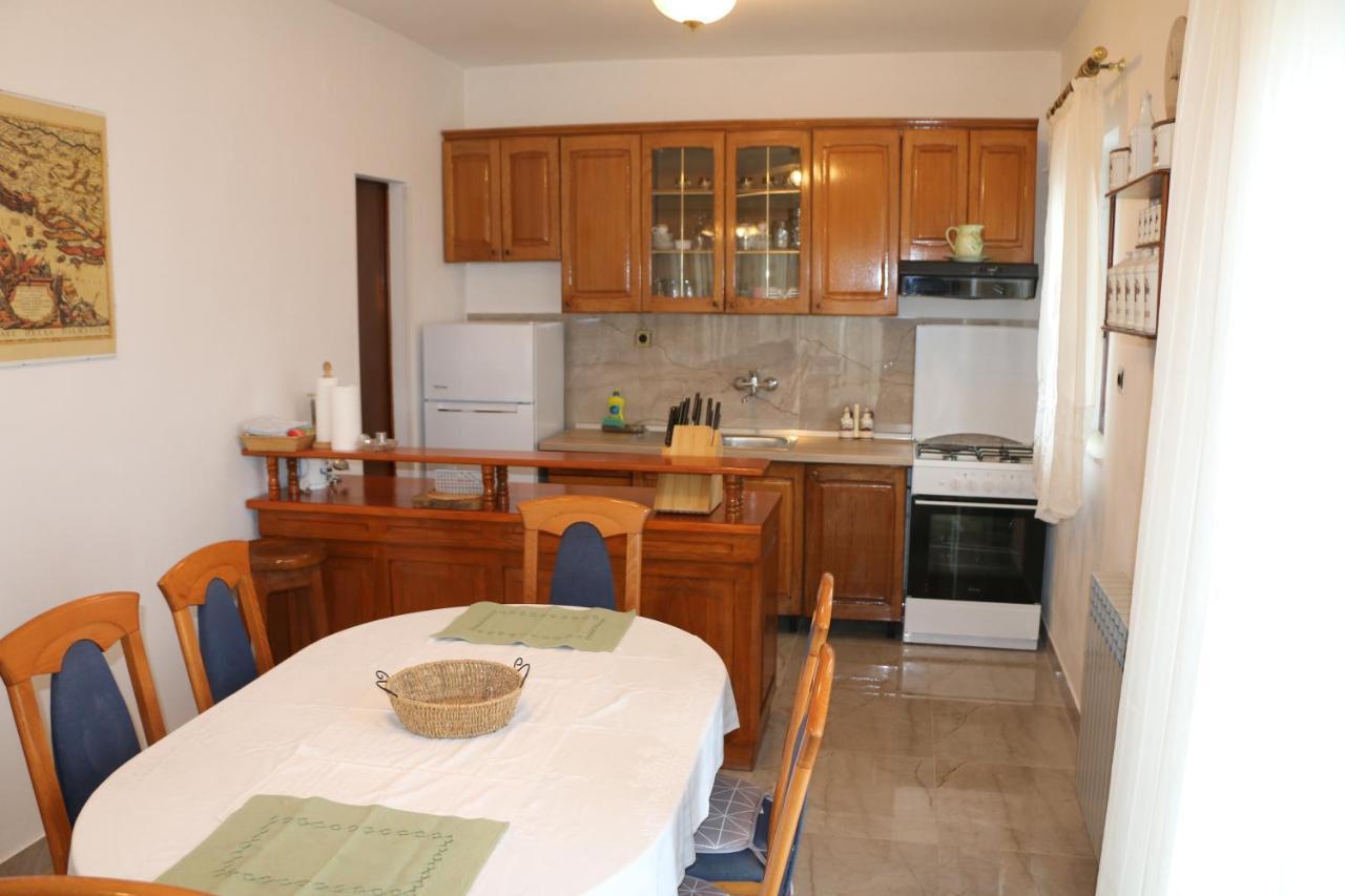Apartment Grgas-Tucilo ซาบลาเช ภายนอก รูปภาพ