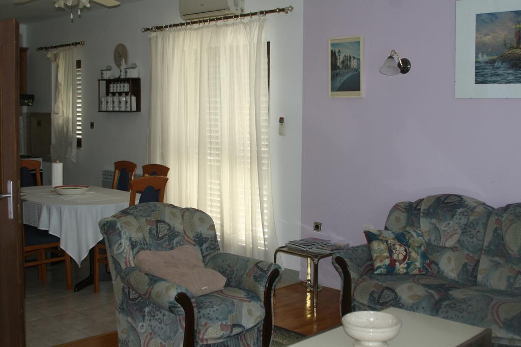 Apartment Grgas-Tucilo ซาบลาเช ภายนอก รูปภาพ
