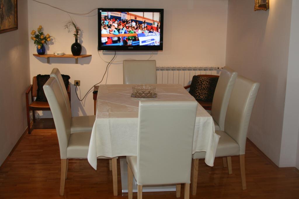 Apartment Grgas-Tucilo ซาบลาเช ภายนอก รูปภาพ